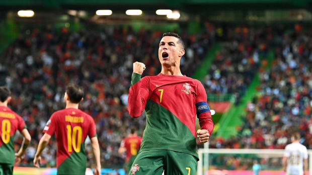 Cristiano Ronaldo festeja gol ante Lichtenstein.